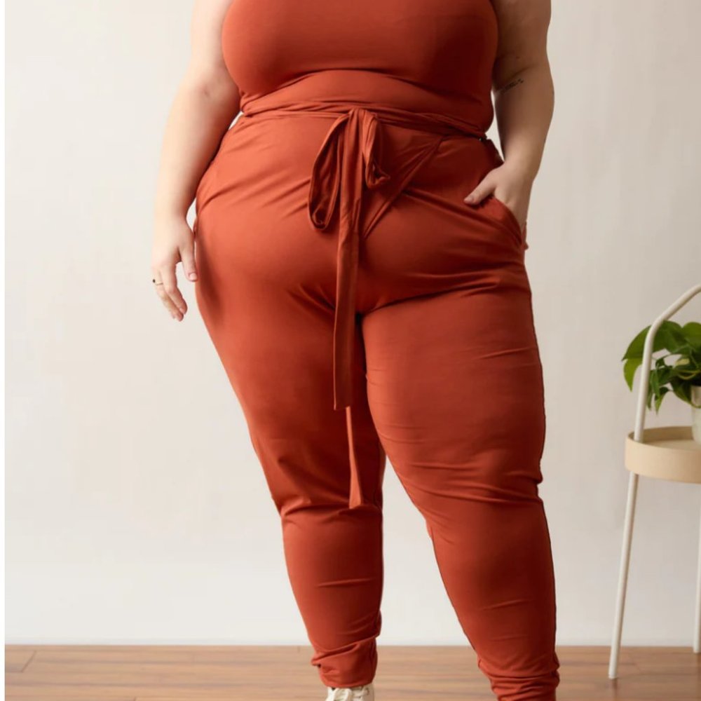 Free Label Reese Sweat - Gray